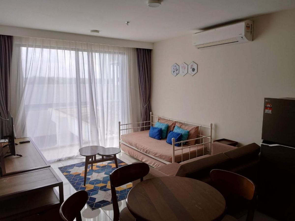 Casa Raudhah @ Timurbay Seafront Residence Kampung Sungai Karang Esterno foto