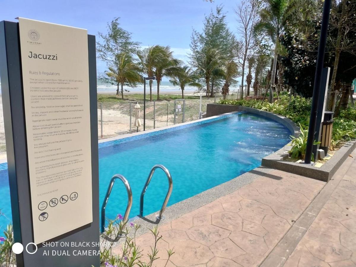 Casa Raudhah @ Timurbay Seafront Residence Kampung Sungai Karang Esterno foto
